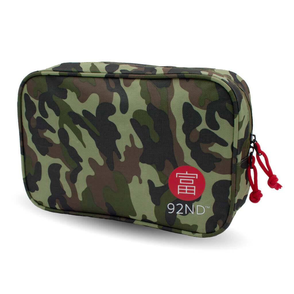 Men's toiletry bag, detachable bag, camouflage brown and green, brand 92nd.supply, model washroll