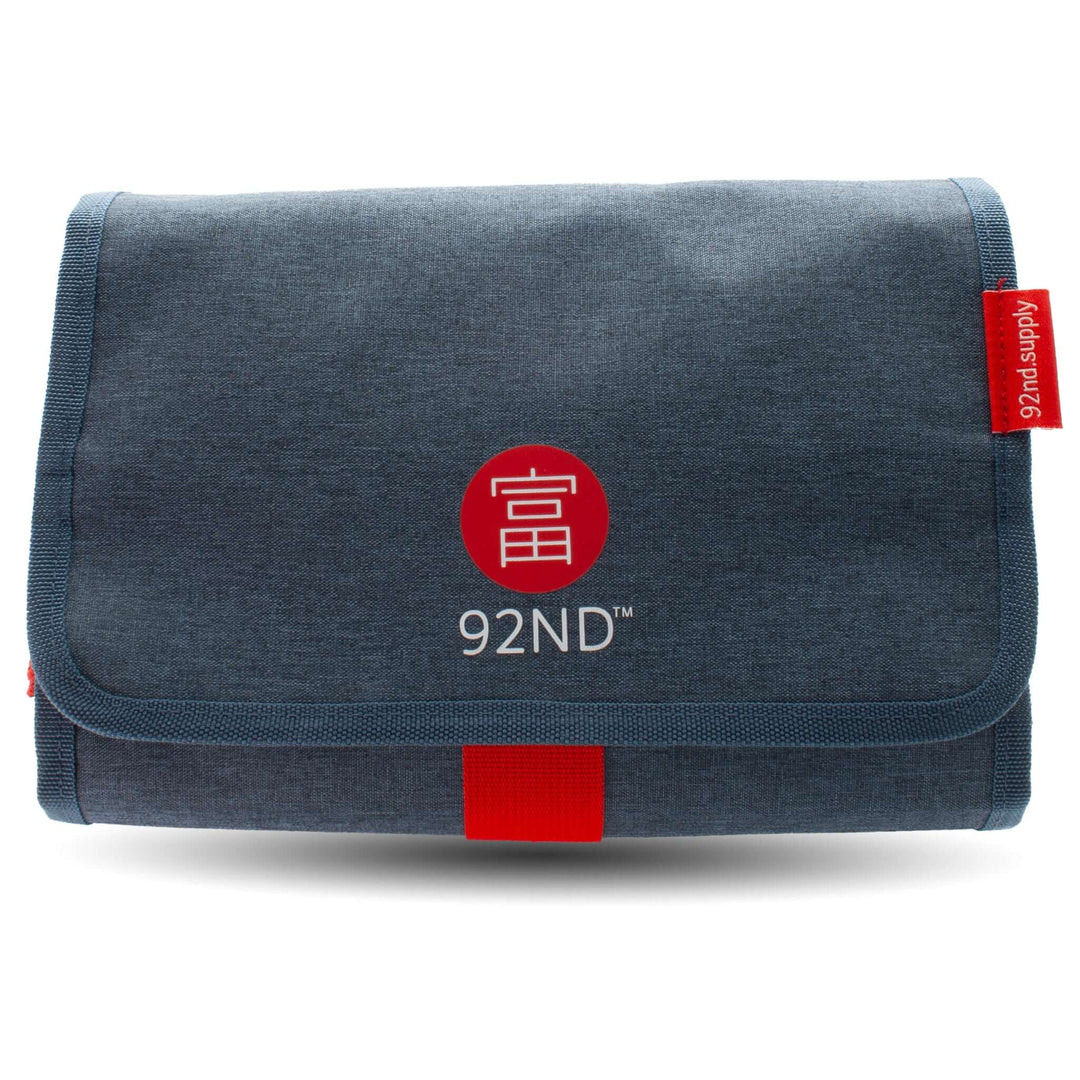 Hanging Toiletry Bag Washroll Blue with 92ND logo and red details, ideal for organizational efficiency.